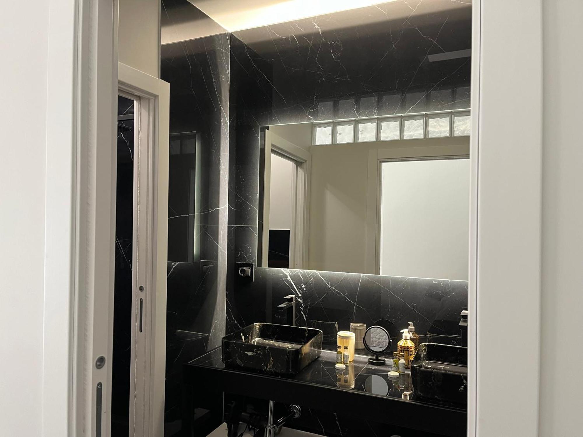 La Dimora Di Donna Claudia Hotel ปาแลร์โม ภายนอก รูปภาพ