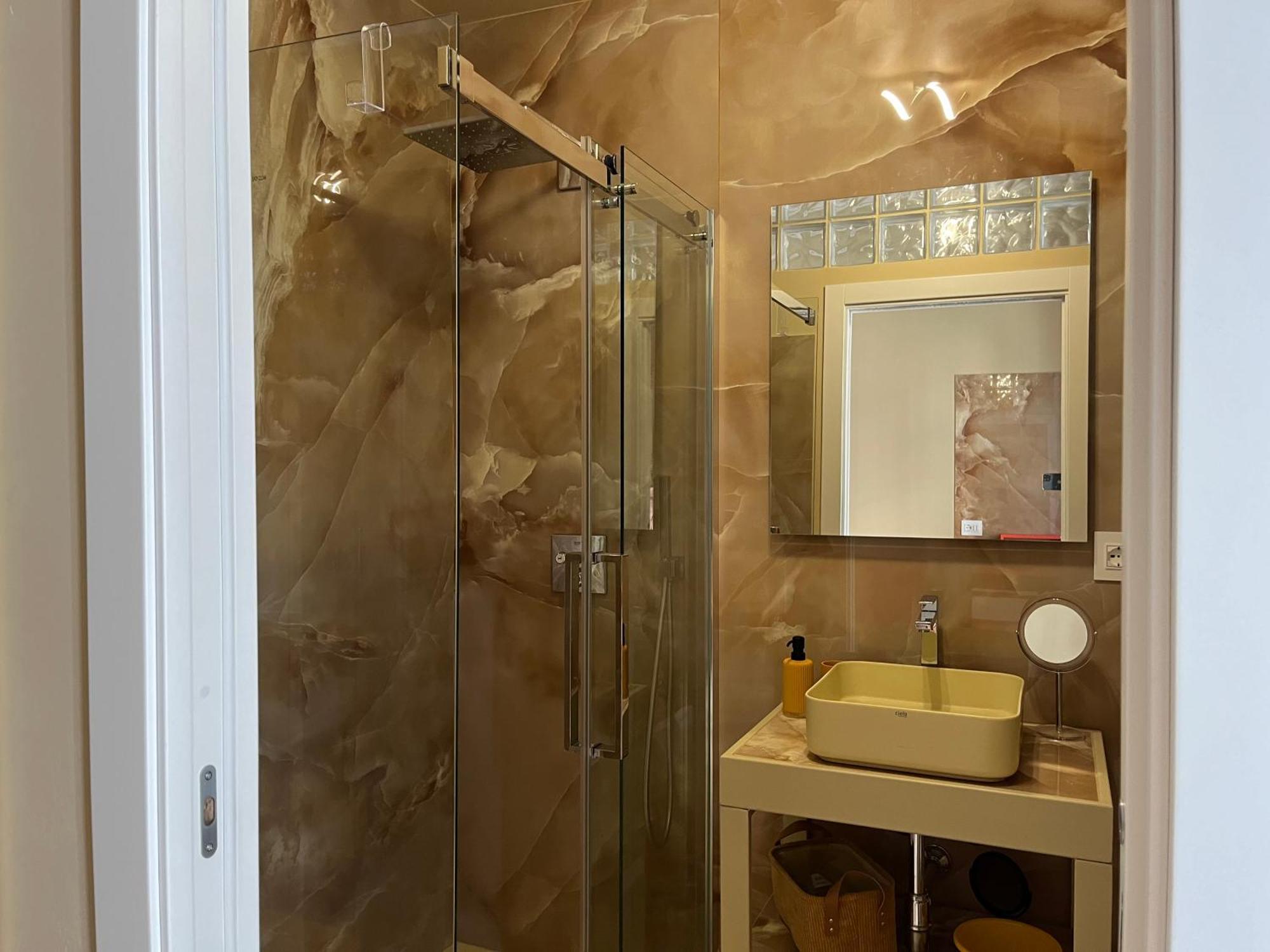 La Dimora Di Donna Claudia Hotel ปาแลร์โม ภายนอก รูปภาพ